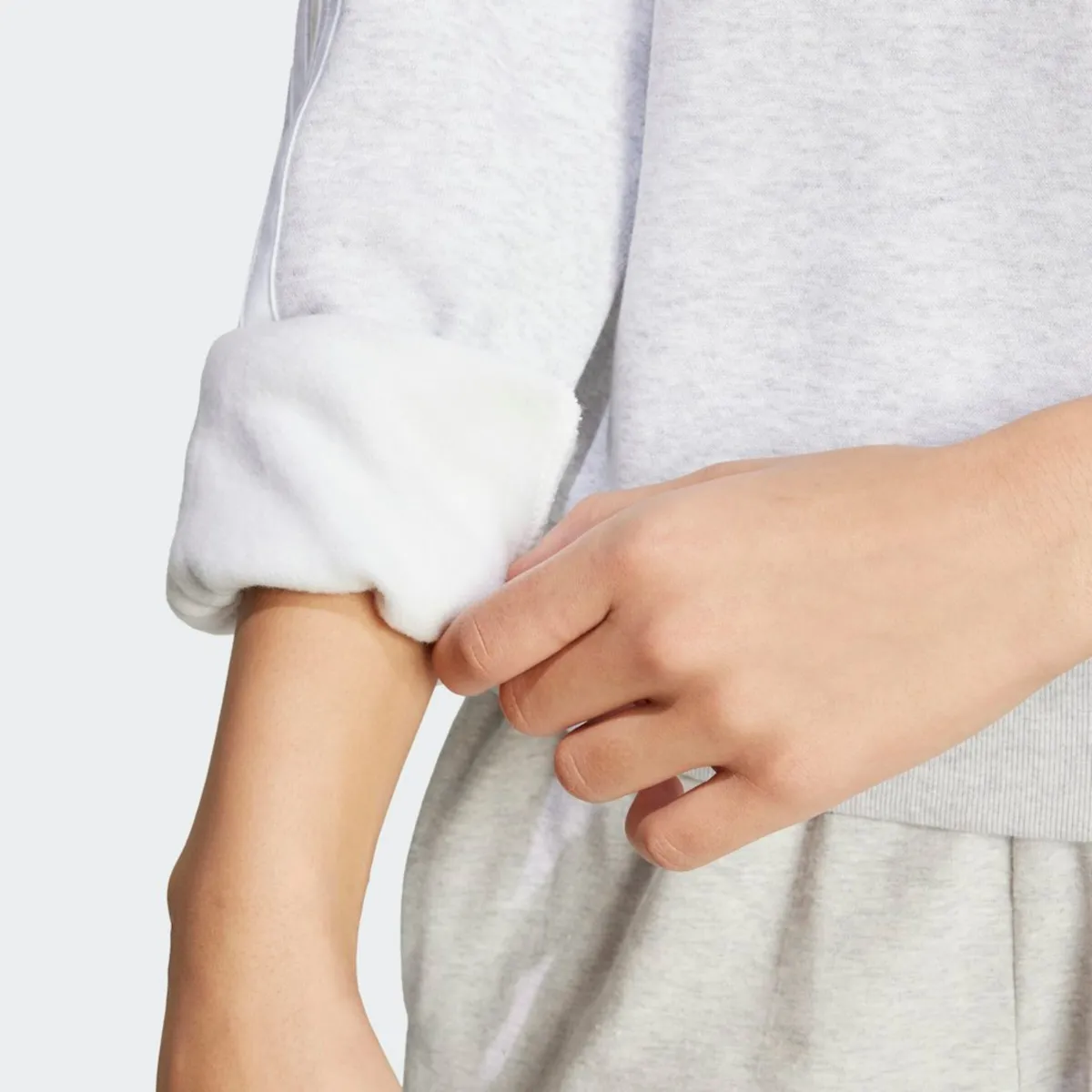 ADIDAS SPORTSWEAR Αθλητική μπλούζα φούτερ 'Essentials'