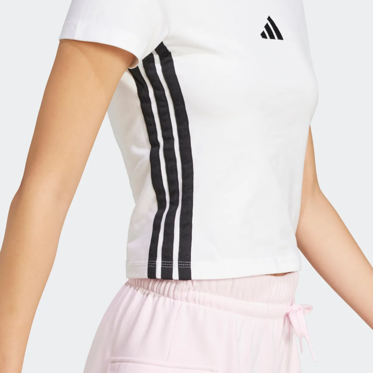 ADIDAS SPORTSWEAR Λειτουργικό μπλουζάκι 'Essentials'