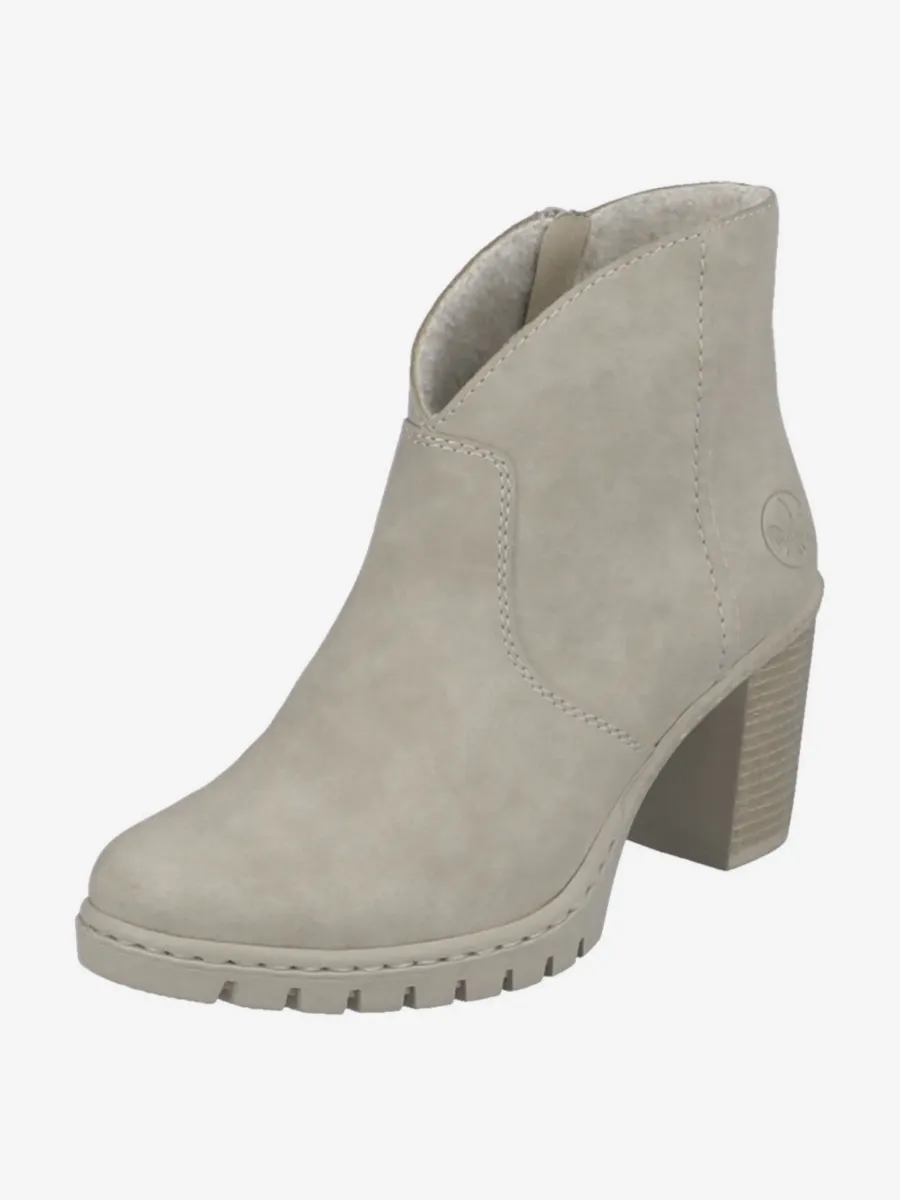 Ankle boots
