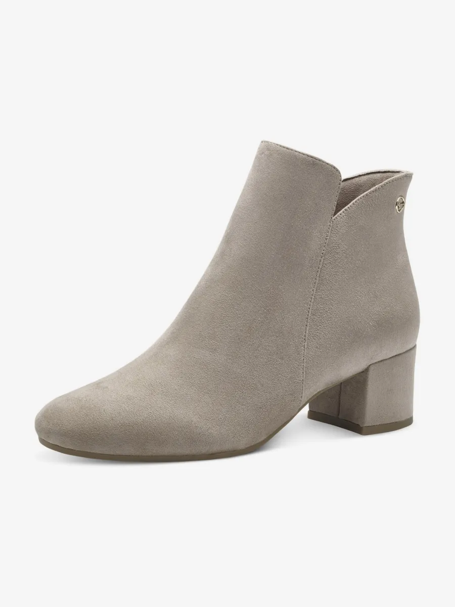 Ankle boots