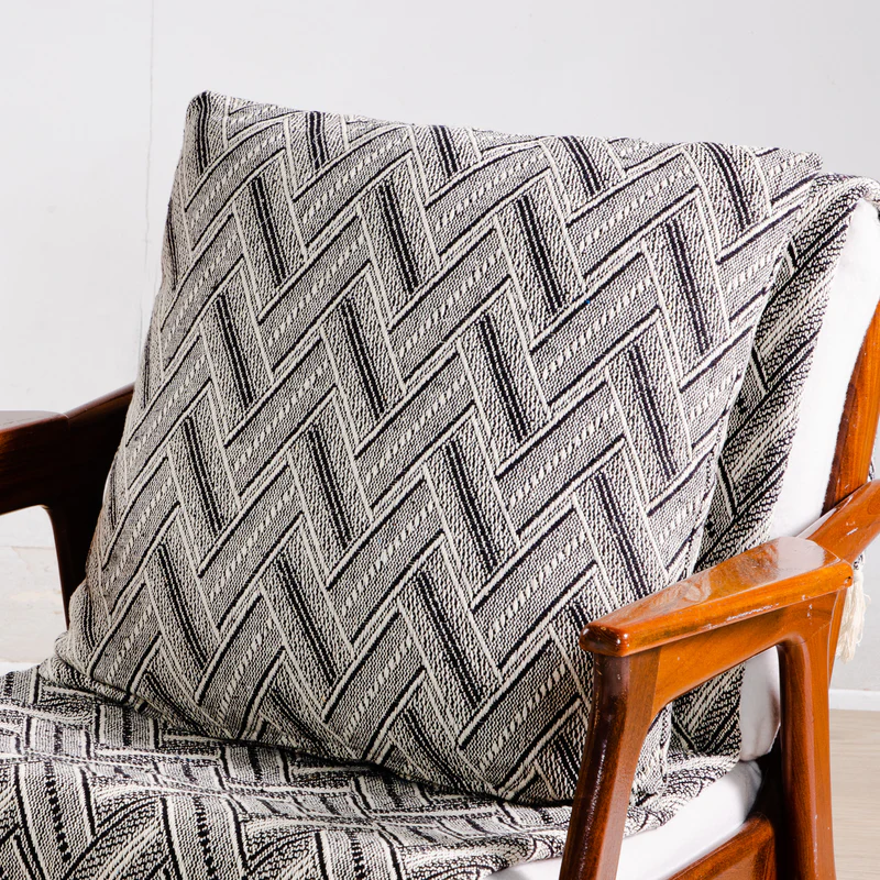 Embossed Gold Cushion Cover 50x50cm.
