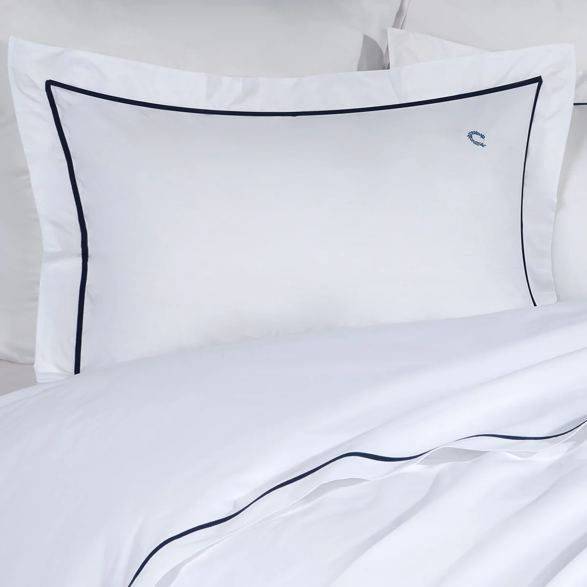 Σετ Σεντόνια Μονά Hotel Line Αίνθεια 170x270 White-Navy