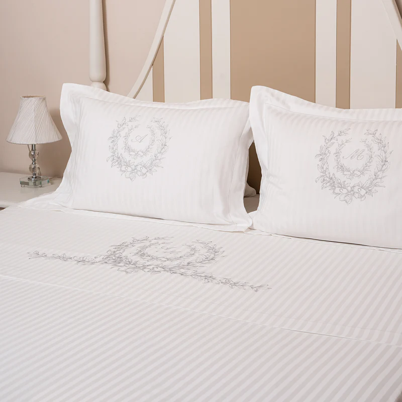 DUVET COVER SET SUPER DOUBLE INITIAL WITH MONOGRAM WHITE 3PCS. 240X220CM.