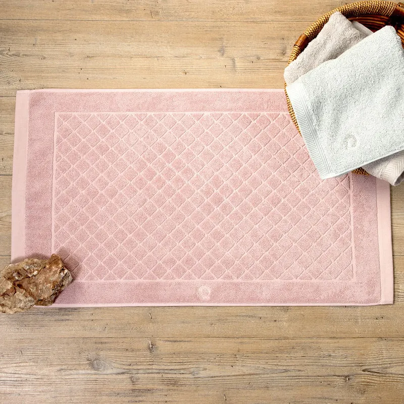 Jacquard Diamond Rose Bath Mat 48x83cm.