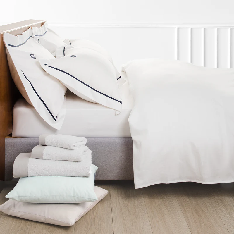 Duvet cover set King Size Hotel Line Oxford White-Navy 3 pcs. 260x240cm.