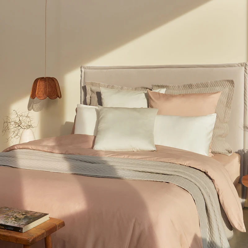 King Size Sheet Monochrome Soho Sateen Dusty Pink 280x280cm.