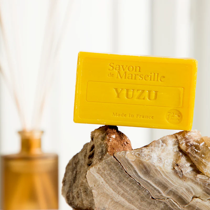 ΣΑΠΟΥΝΙ LE CHATELARD 1802 YUZU