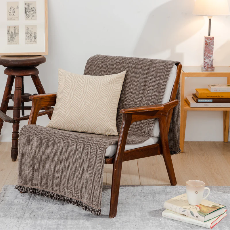 Throw Armchair Fourteen Silver 170x170cm.