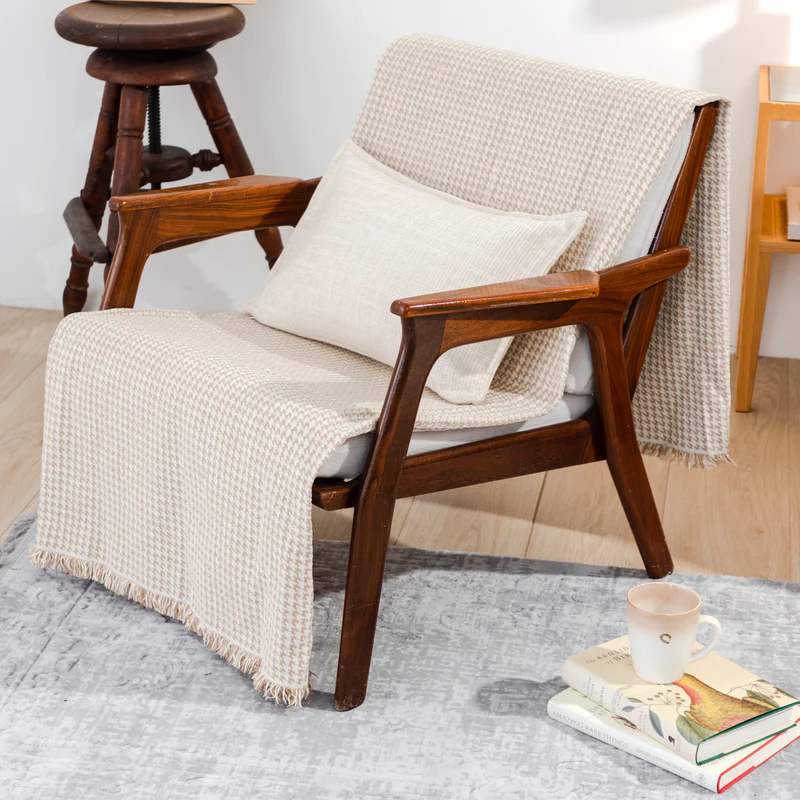 Throw Armchair Pied De Poule Ciel 170x170cm.