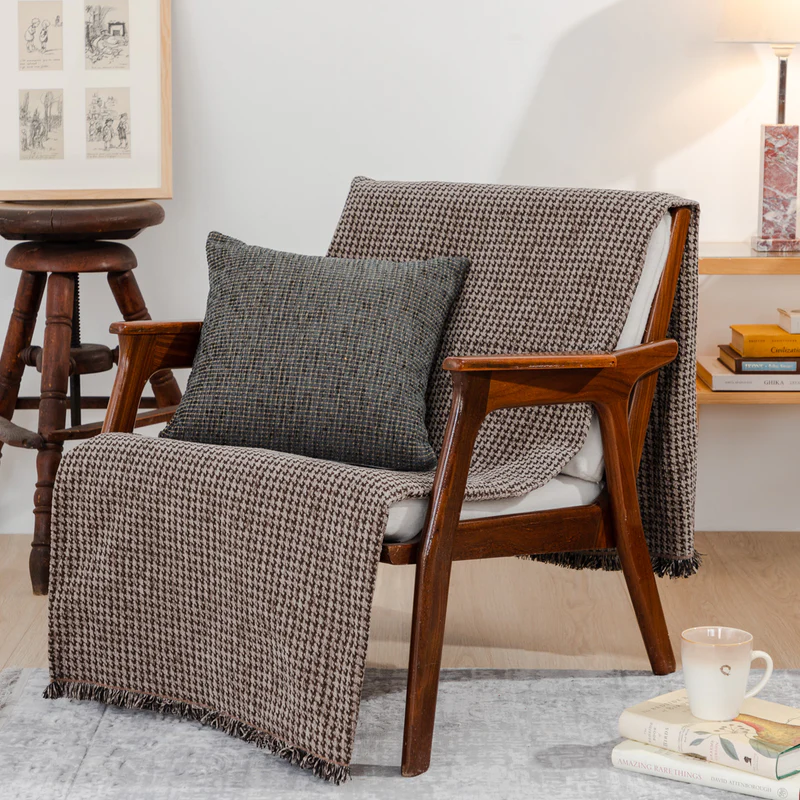 Throw Armchair Pied De Poule Ciel 170x170cm.
