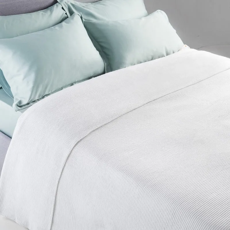Super Double Blanket Summer Cotton White 220x240cm.