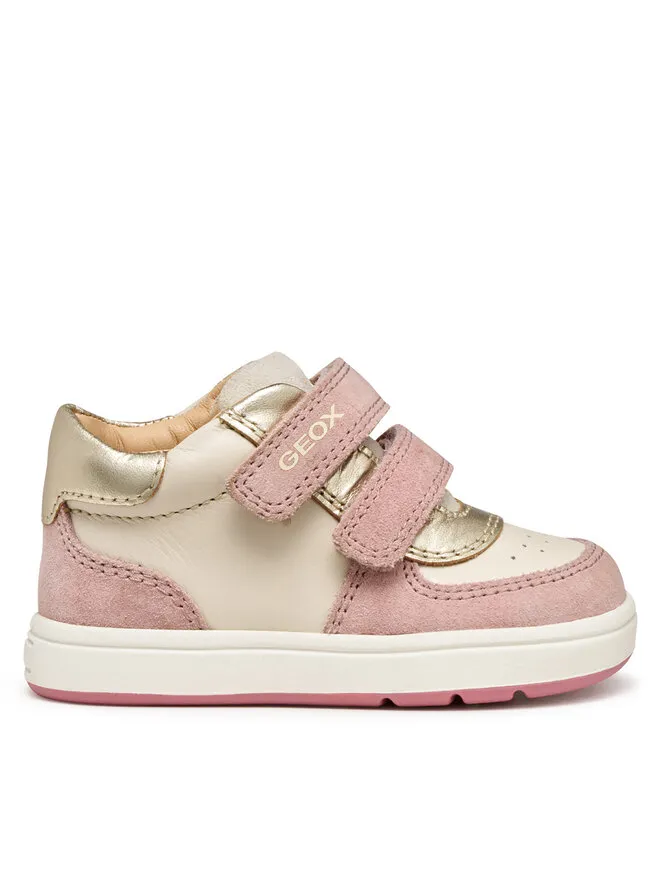 Αθλητικά · Εκρού