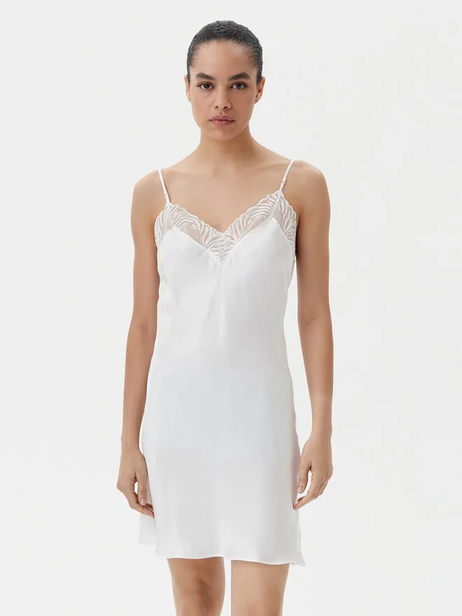 Νυχτικό · Εκρού