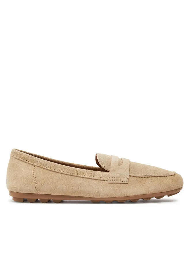 Μοκασίνια · Εκρού