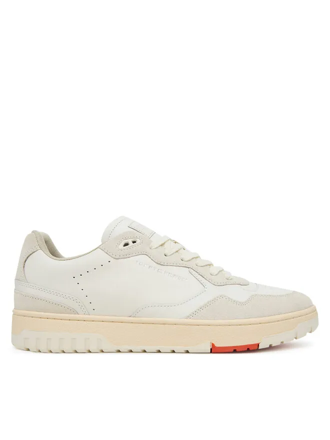 Αθλητικά · Εκρού