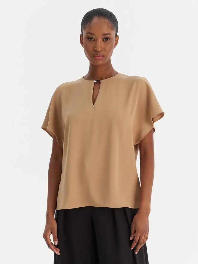 Μπλουζάκι · Μπεζ