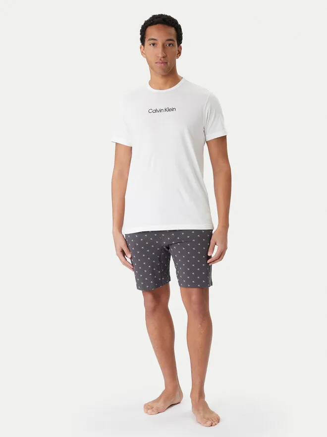 Πιτζάμα · Λευκό