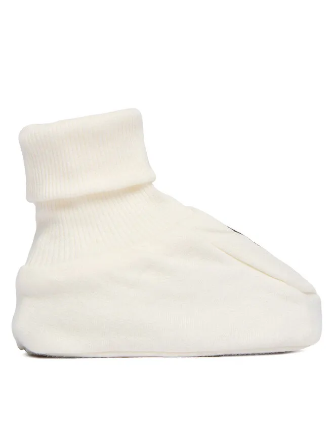 Παπουτσάκια μωρού · Εκρού