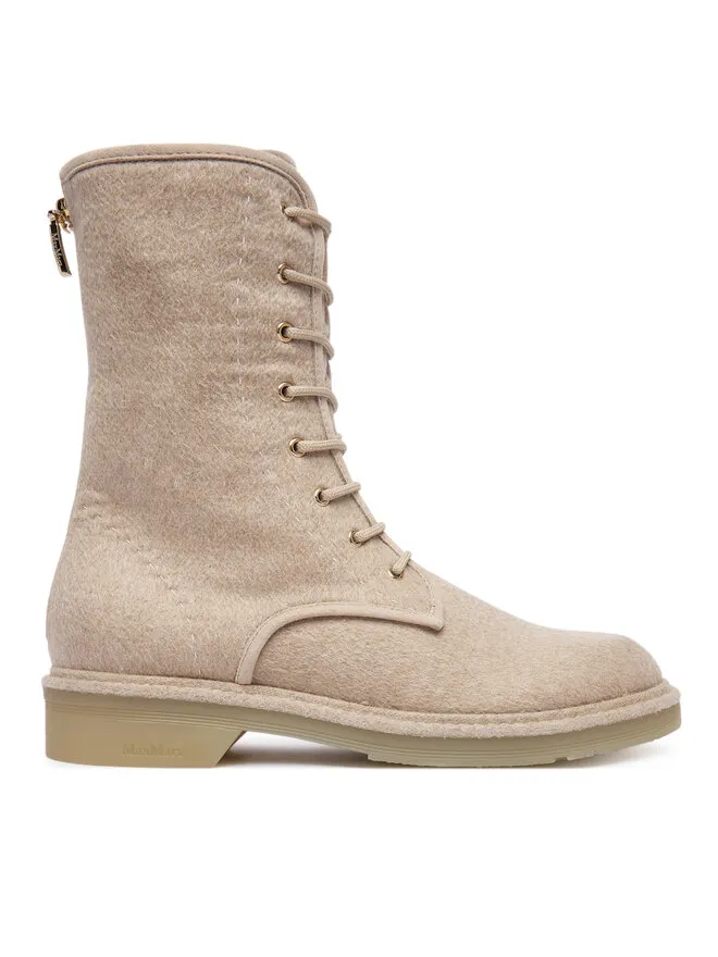 Μποτίνια · Μπεζ