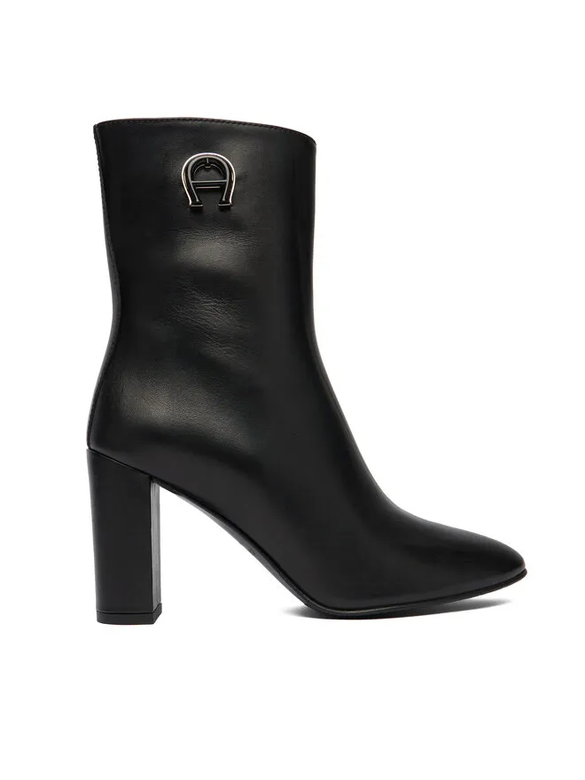 Μποτάκια · Μαύρο