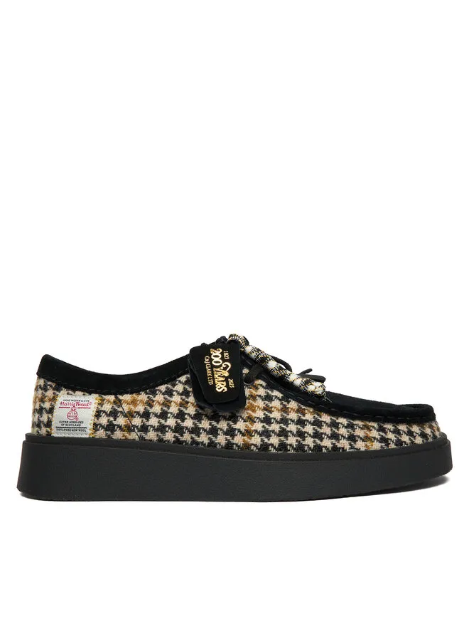 Κλειστά παπούτσια · Έγχρωμο