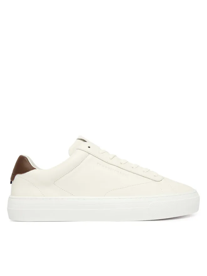 Αθλητικά · Εκρού