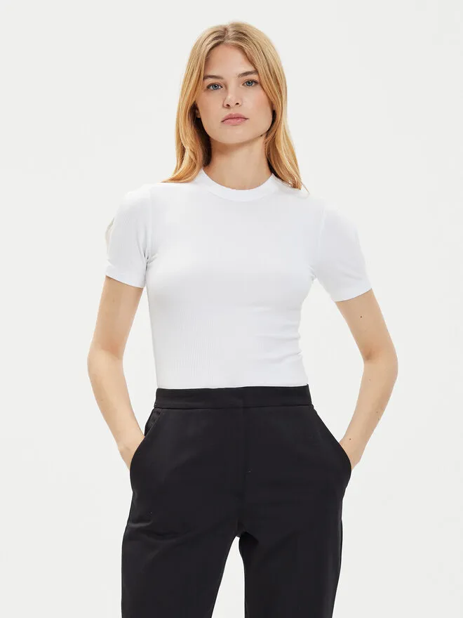 T-Shirt · Λευκό