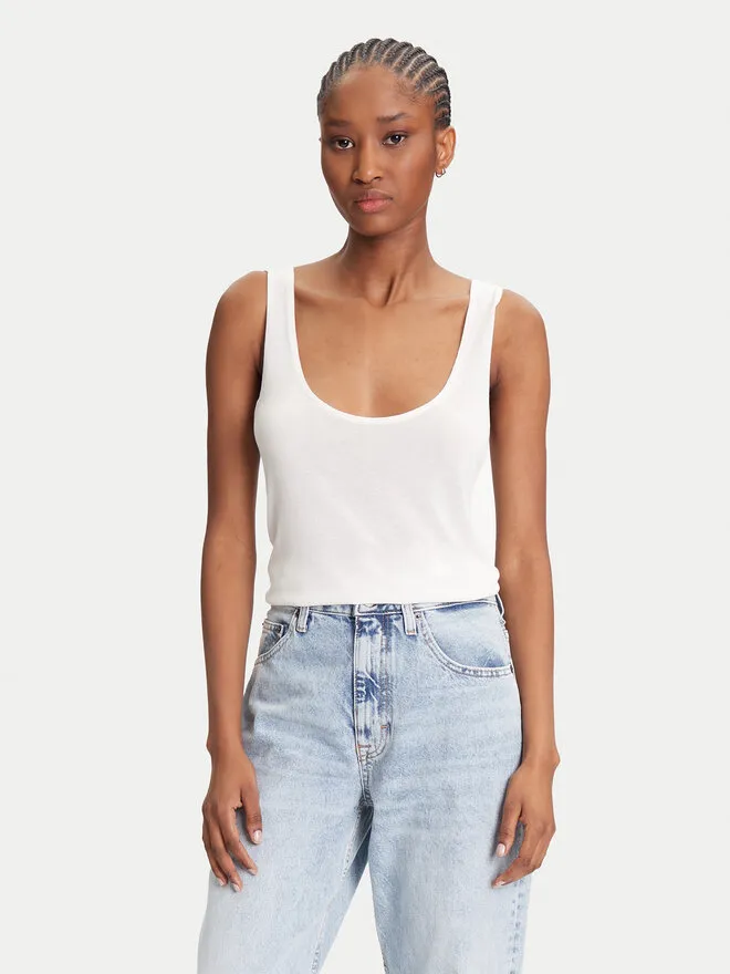 Τοπ · Εκρού