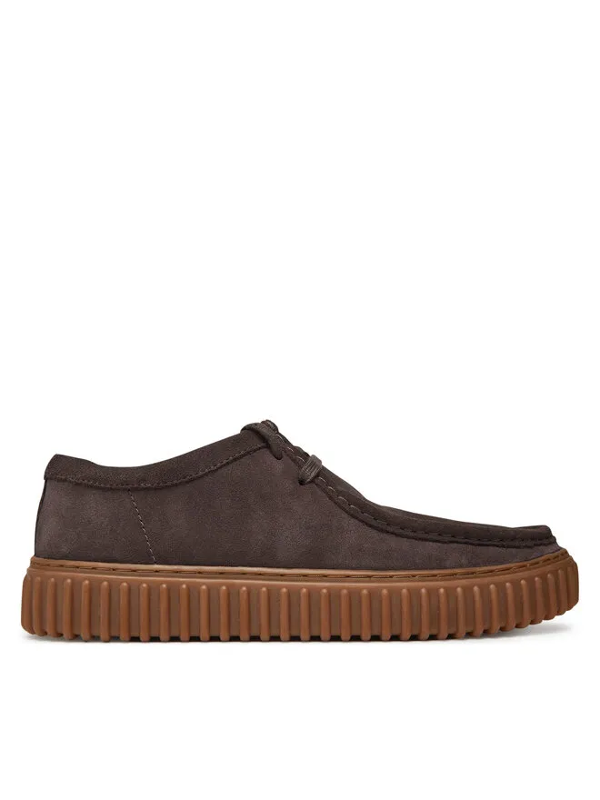Clarks Κλειστά παπούτσια · Καφέ