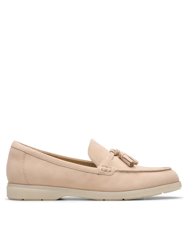 Clarks Μοκασίνια · Μπεζ