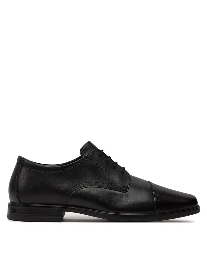Clarks Κλειστά παπούτσια · Μαύρο