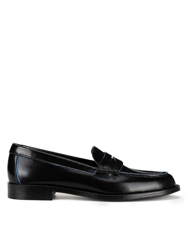 Μοκασίνια · Μαύρο