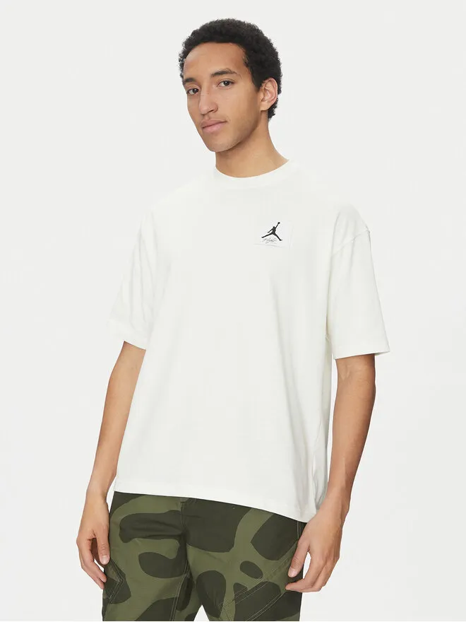 Nike T-Shirt · Εκρού