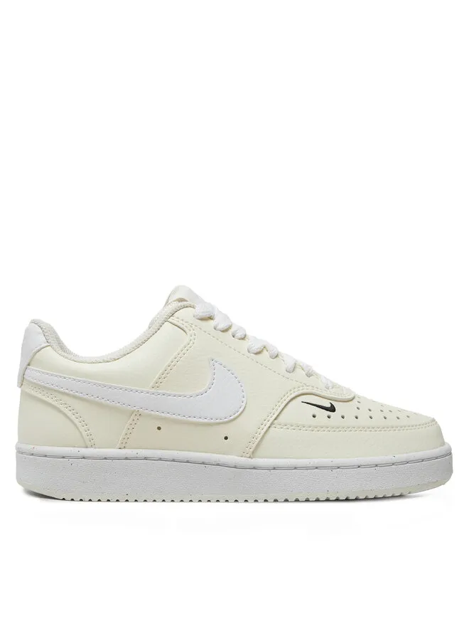 Nike Αθλητικά · Μπεζ
