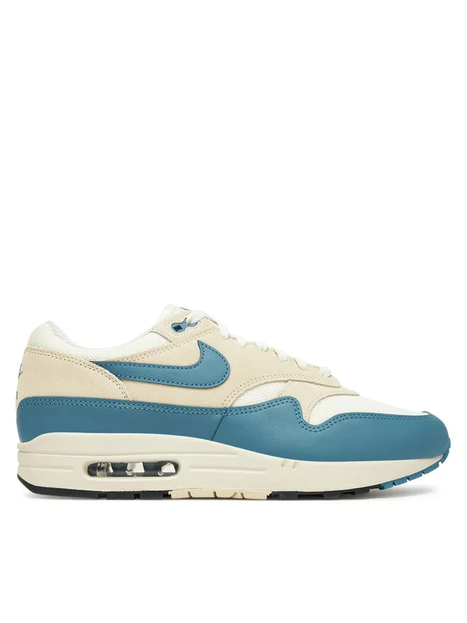 Nike Αθλητικά · Εκρού