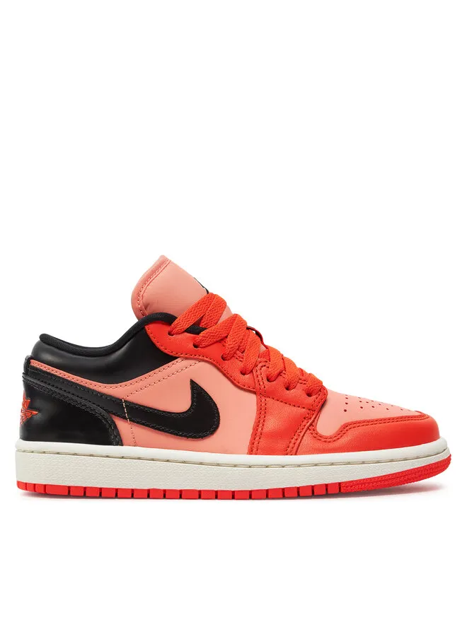 Nike Αθλητικά · Κοραλλί