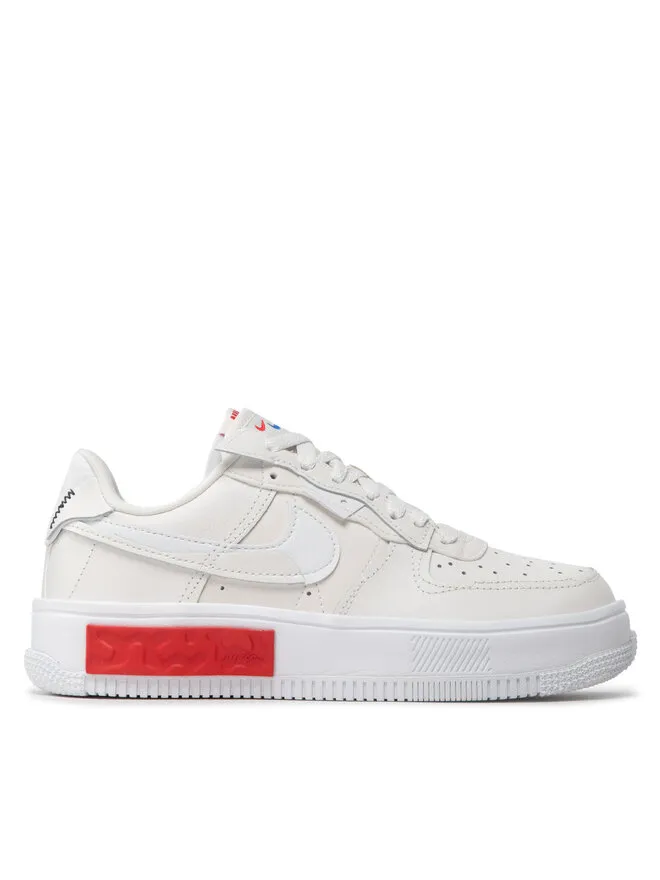Nike Αθλητικά · Μπεζ