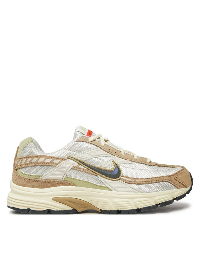 Nike Αθλητικά · Μπεζ