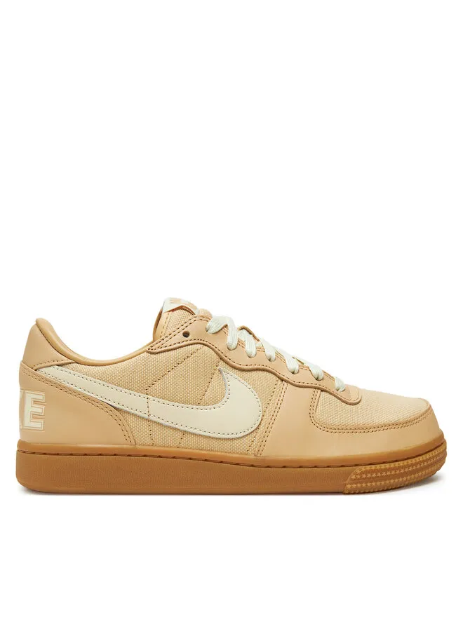 Nike Αθλητικά · Μπεζ