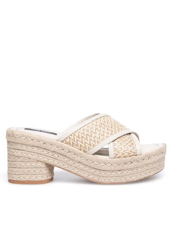 Nine West Εσπαντρίγιες · Μπεζ