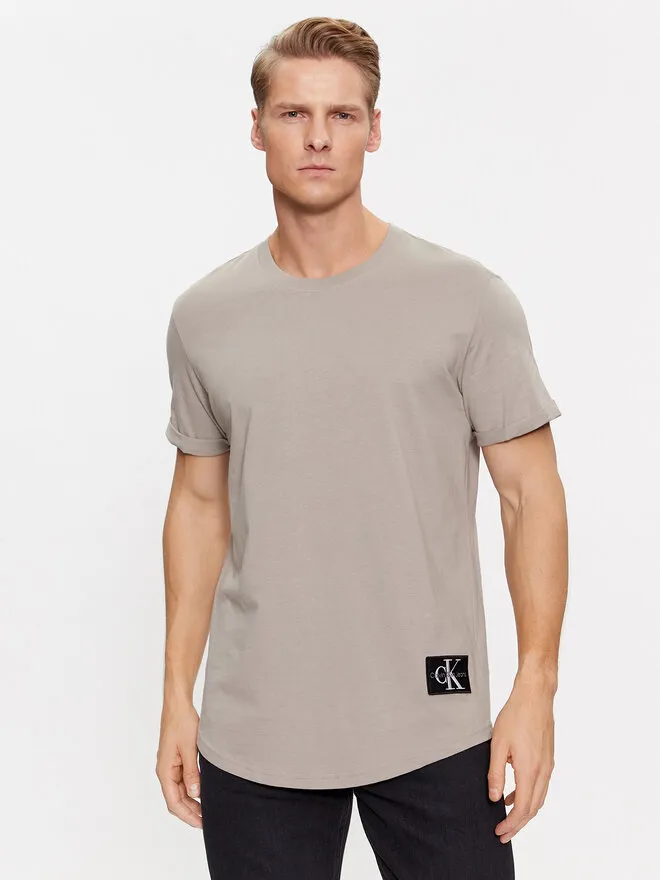 T-Shirt · Μπεζ