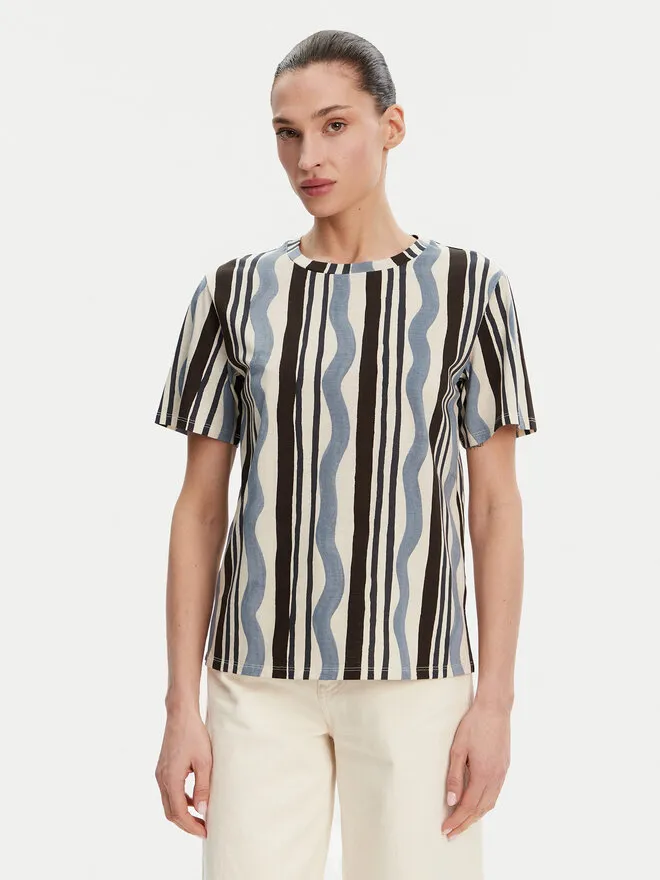 T-Shirt · Έγχρωμο