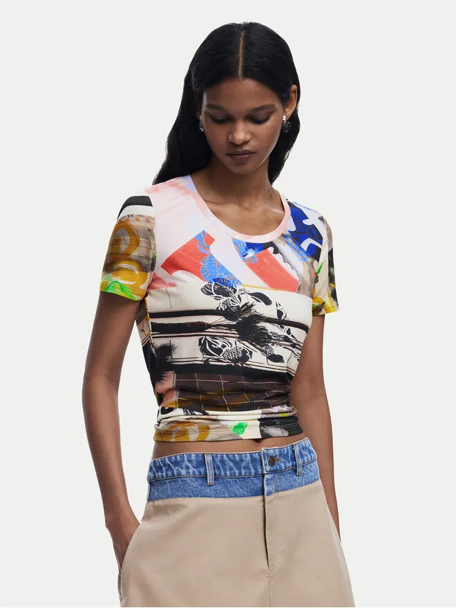 T-Shirt · Έγχρωμο