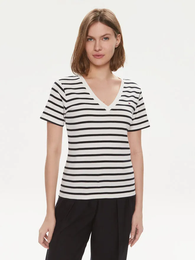 T-Shirt · Εκρού