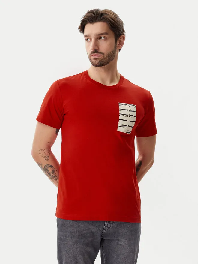 T-Shirt · Κόκκινο