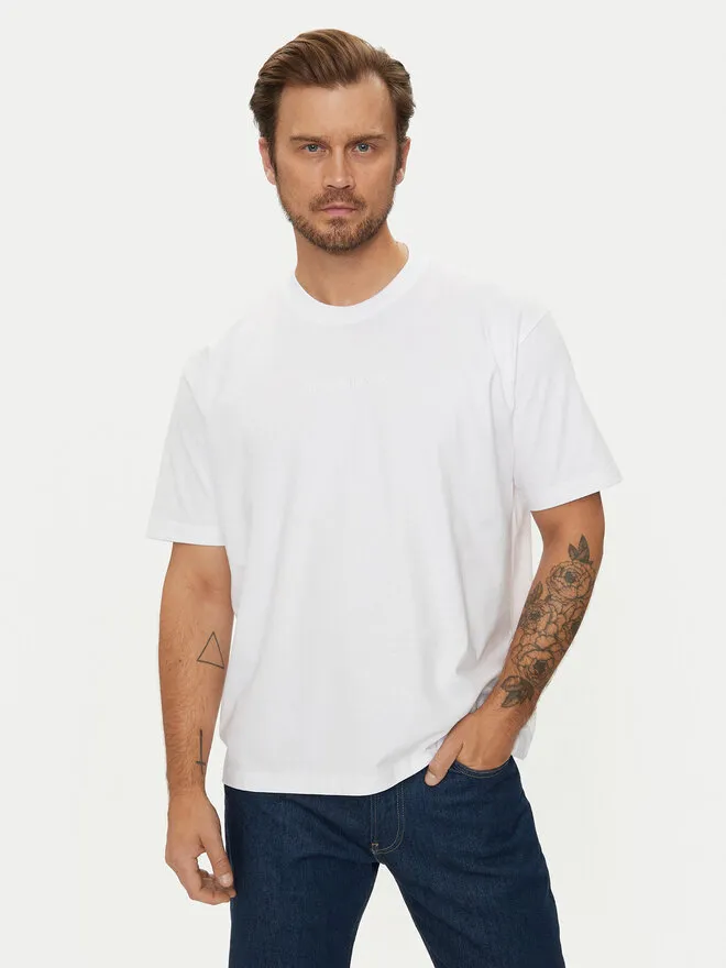 T-Shirt · Λευκό
