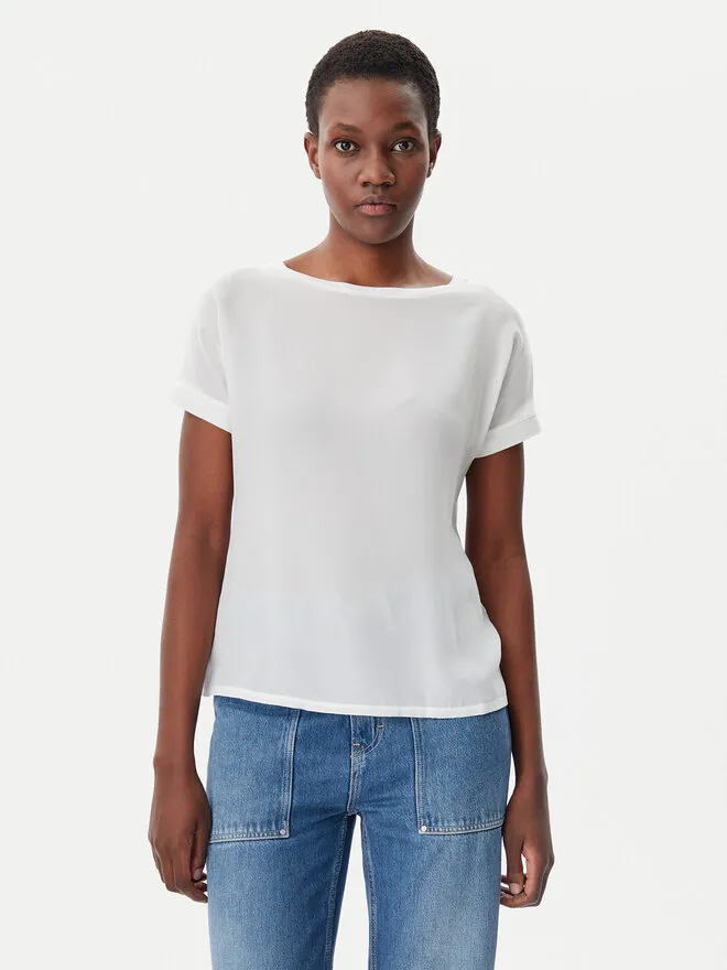 T-Shirt · Εκρού