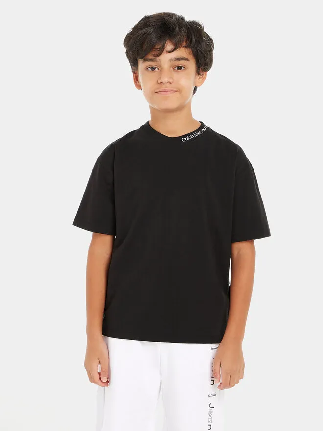T-Shirt · Μαύρο