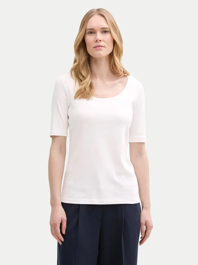 T-Shirt · Λευκό