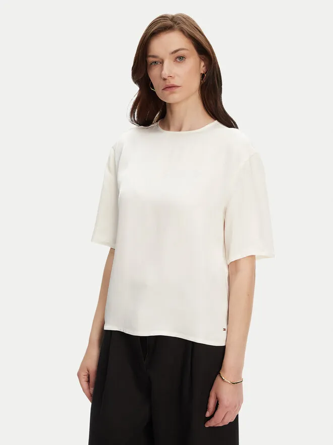 T-Shirt · Εκρού